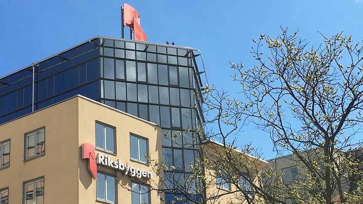Organisationerna bakom Prisdialogen är Riksbyggen, SABO och Energiföretagen Sverige.
