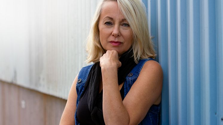 Louise Hoffsten