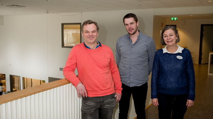 Fr.v. Rickard Björk, Lindab, Rikard Johansson, Hallgrens Plåt och Agneta Crusefalk, förskolechef på Västra Bråstorp.