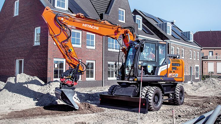 Hitachi_ZX155W_6jpg