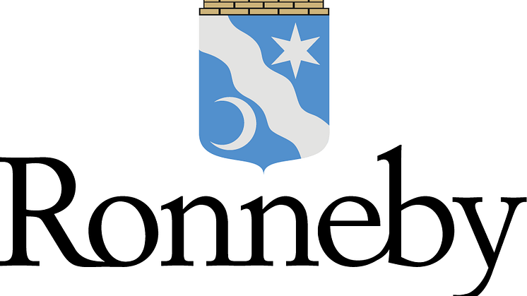 Ronneby_staende_färg_SMALL.png