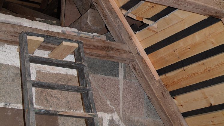 Håndbearbejdede Dantegl tagsten på Siem Kirke_4