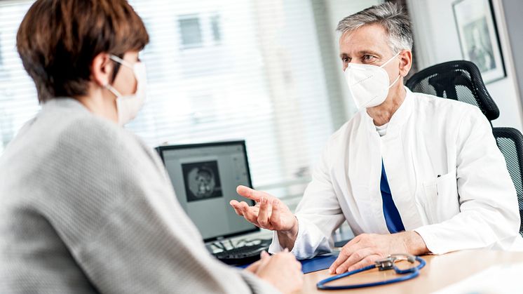 Die Behandlung von akuten und chronischen Leberentzündungen gehört zum Therapiespektrum der niedergelassenen Magen-Darm-Ärzte. Zertifizierte Praxen in Wohnortnähe werden über die Arztsuche auf dem Webportal www.magen-darm-aerzte.de gelistet.
