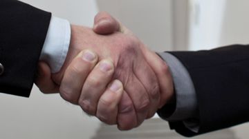 Svagt positiv lönsamhetstrend för småföretagare verksamma inom fastighetsbranschen