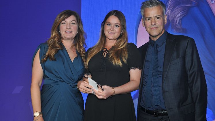 Surrey fundraiser wins national award