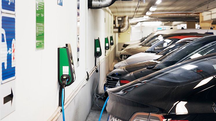 Ytterligare 500 laddplatser ska byggas på Parkering Göteborgs parkeringsplatser.