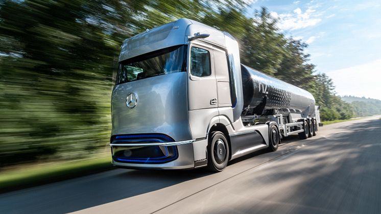 Mercedes-Benz GenH2 Truck