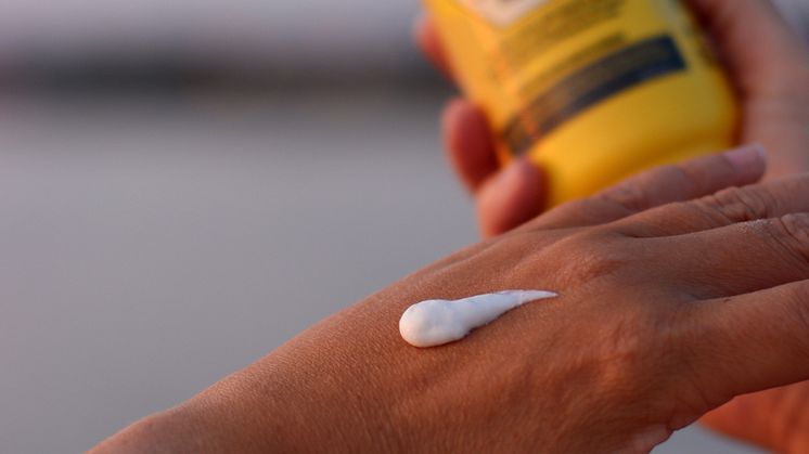 BI-PRO_Handpeeling_image.jpg