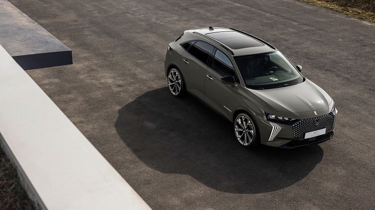 Den potente DS 7 E-TENSE 4X4 360