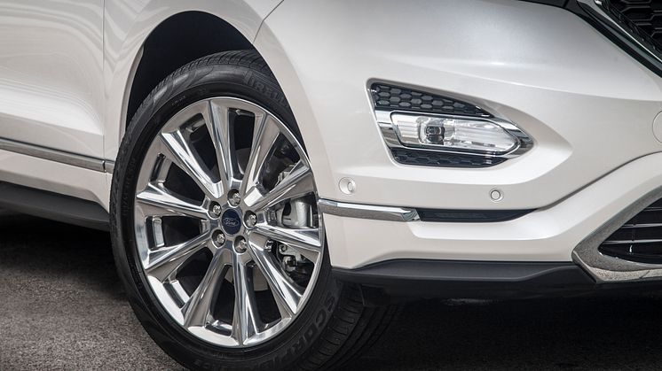 2016Edge_Vignale_White_Platinum_062