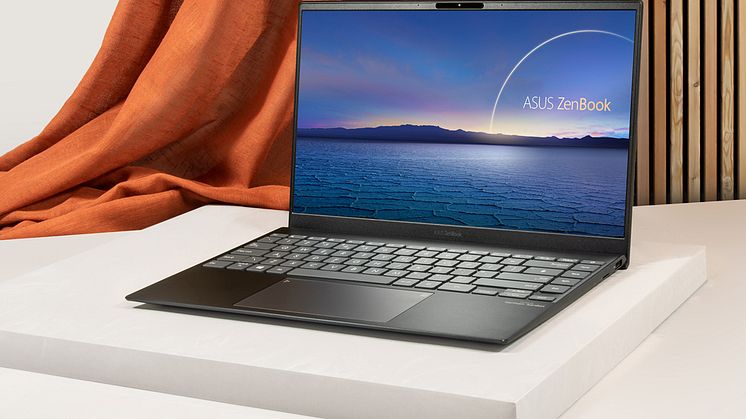 ASUS lanserar nya ZenBook 14 (UM/UX425) med AMD och Intel-processorer