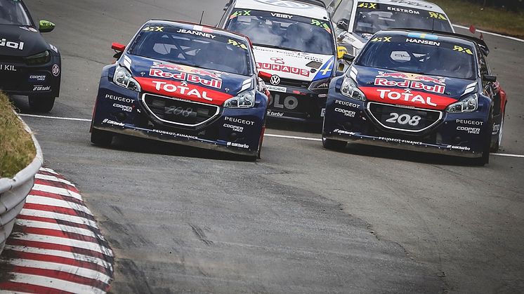Team Peugeot Hansen körde hem guldet i märkes-VM i Rallycross 2015