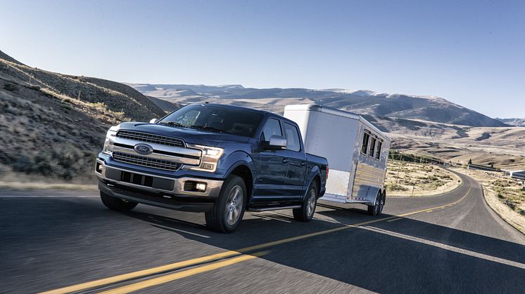 18FordF150_05_HR