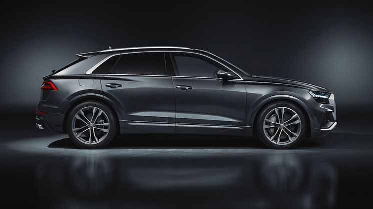 Audi SQ8 TDI (daytonagrå)