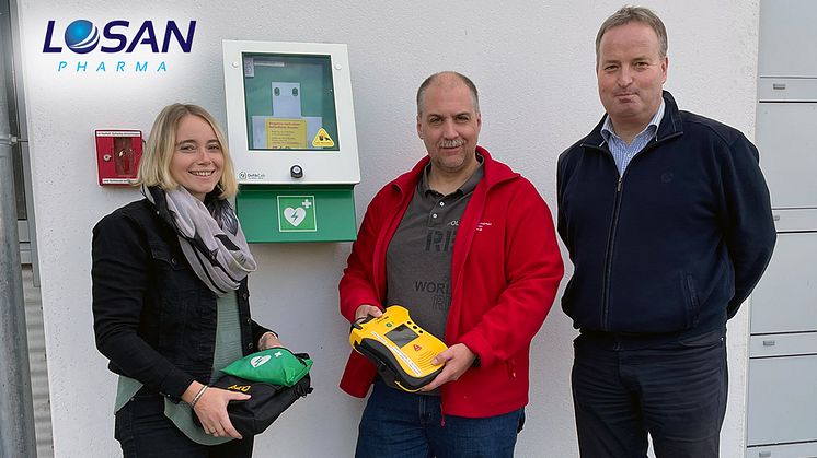 Losan Pharma stellt öffentlichen Defibrillator zur Verfügung 