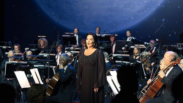 Katarina Karnéus är en av många solister som medverkar i konserten "Till glädjen". Foto: Lennart Sjöberg