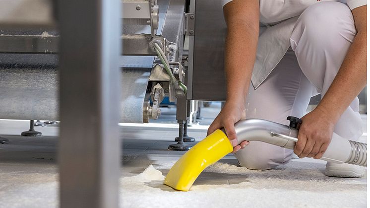 Kraftfull och robust tre-motors industriell dammsugare. Speciellt utvecklad för att suga upp större mängder fina och grova antändningsbara dammpartiklar utanför zon 22.