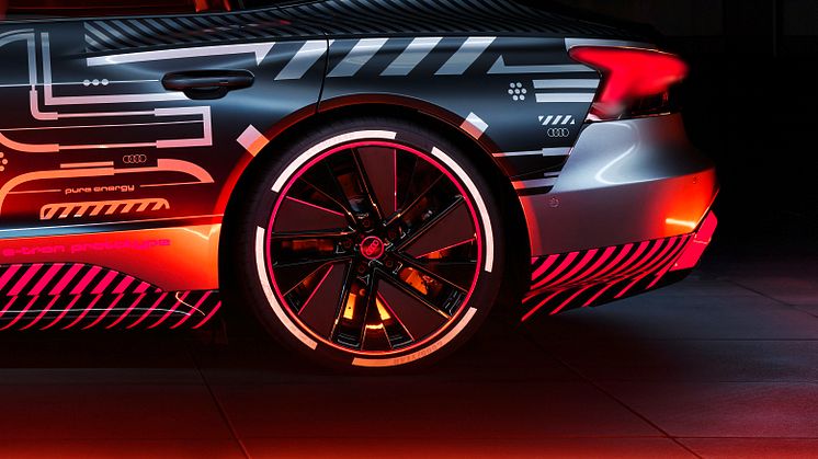 Audi e-tron GT concept (camouflage)
