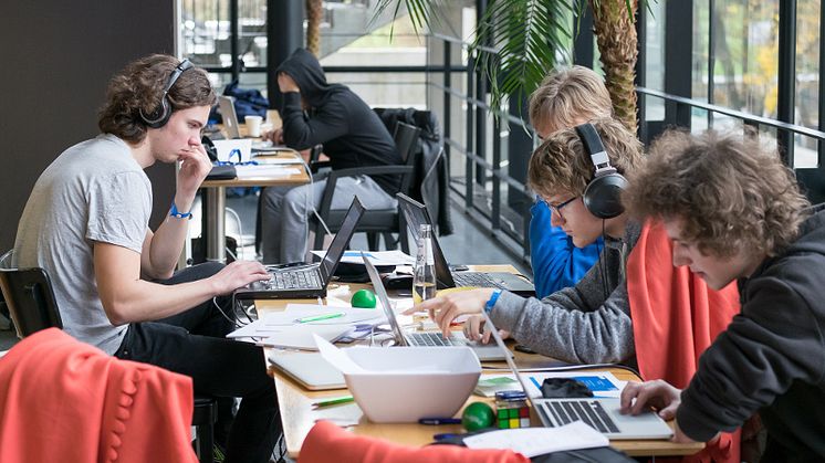 InsurHack 2016