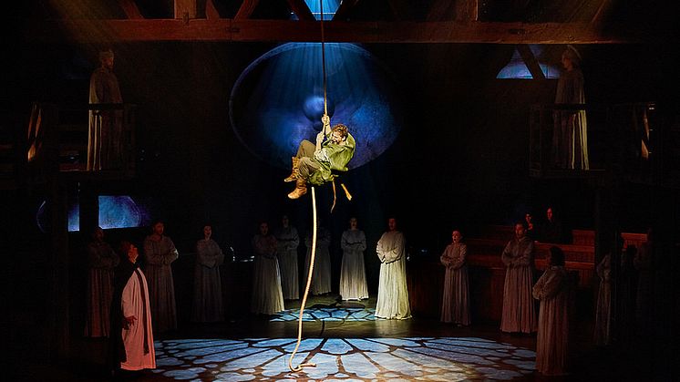 Disneys Ringaren i Notre Dame. Bild från Fredericia Teater. Foto Søren Malmose