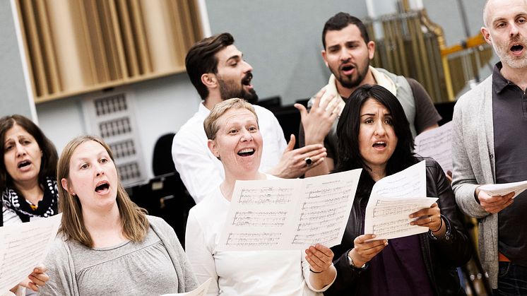 Repetition med GöteborgsOperan och Röda Korsets internationella kör 2016. Foto: Tilo Stengel 