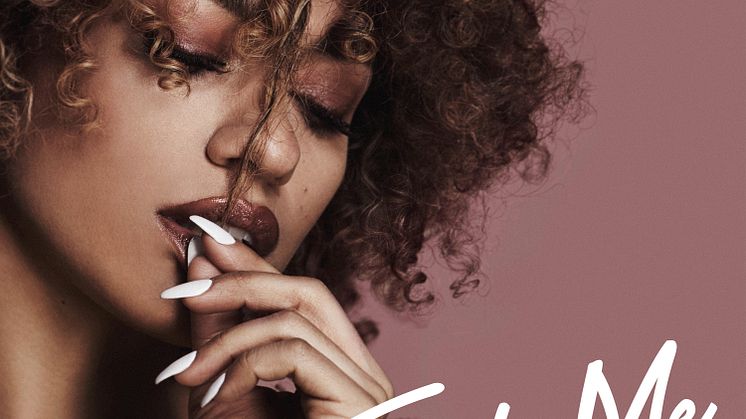Stjärnskottet Starley tillbaka med ”Touch Me”
