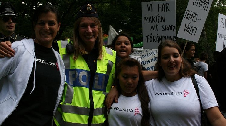 Länspolismästare Carin Götblad inviger Polisens närvaro på Fryshuset 