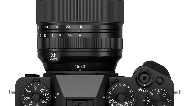 X-T5_top_XF16-80_black