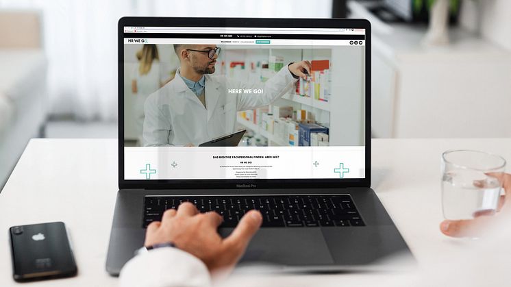 Four 20 Pharma unterstützt Apotheken: Startschuss für Kooperation mit HR WE GO gegen Fachkräftemangel
