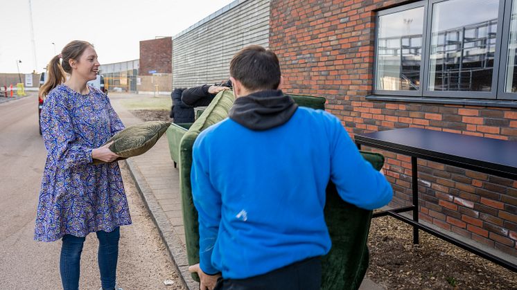 HimmerLand renoverer og åbner ny sportsbar – nu får det gamle inventar helt nyt liv