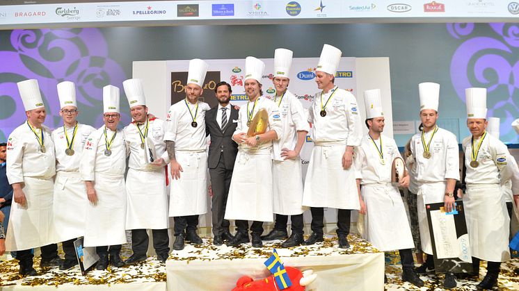 Prispall Bocuse d´Or Europe 2014. Från vänster: Det danska teamet, det svenska teamet, det norska teamet.