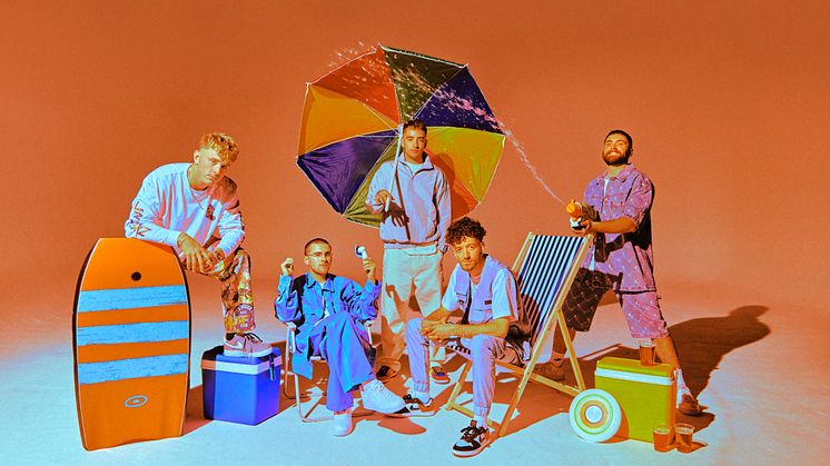 Den 28. marts skruer fremadstormende briter i Easy Life helt op for deres eklektiske fusioner af jazz, hiphop, soul og pop i Lille VEGA.