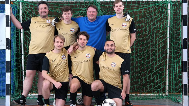 Erster Kalle Küch Cup in Leipzig: Bärenherz freut sich über eine großartige Spende
