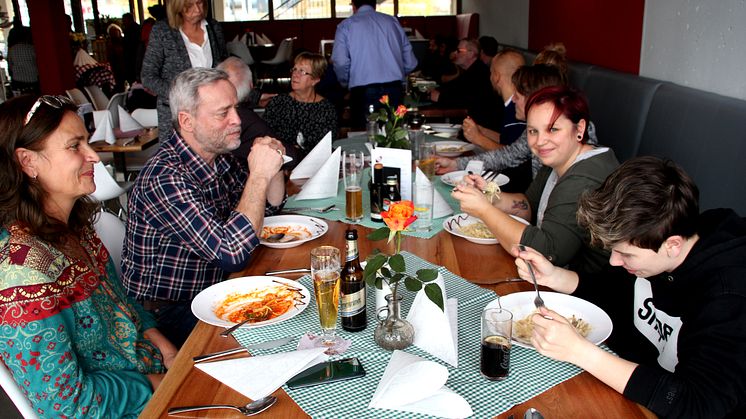 Pizza und Pasta fürs Bärenmherz-Team