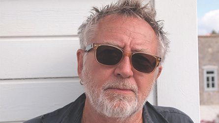 Ulf Lundell firar 40 år som artist och beger sig ut på en stor sommarturné -  Den 23 juli spelar han i Dalhalla!