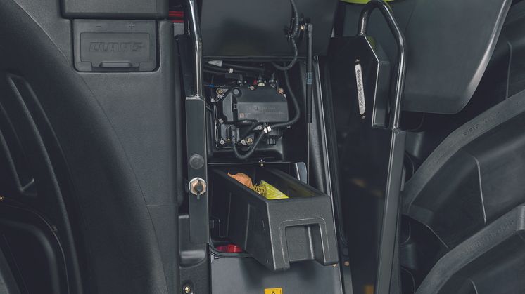 AXION 900