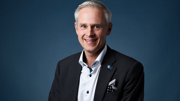 Fredrik Hansson (C)