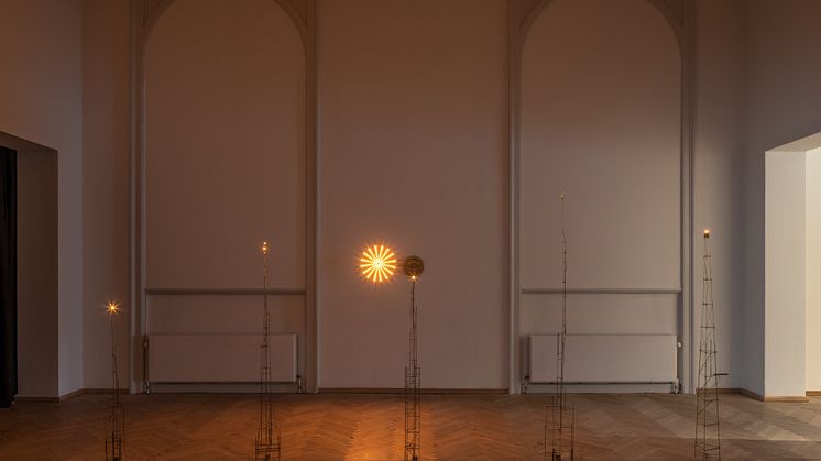 Simon G. Jakobsson, Peak of Eternal Light, Post Transmission, 2022.