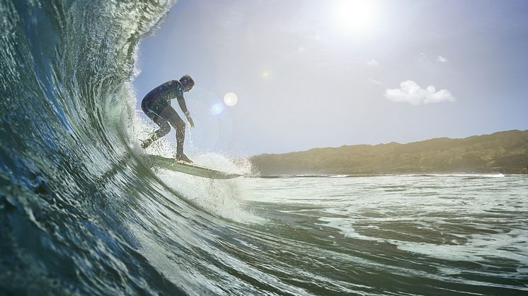 Mit der Instinct Solar Surf Edition können ab sofort Informationen zur Surfzeit, der maximalen Geschwindigkeit oder der längsten Welle aufgezeichnet werden.