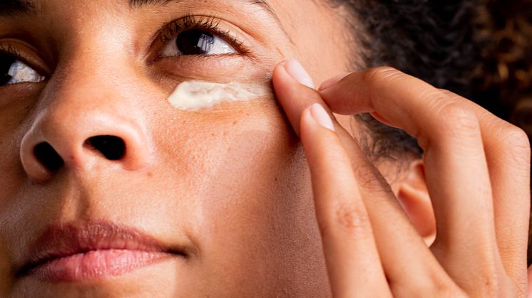 Dr Dennis Gross Stress SOS Eyecream social