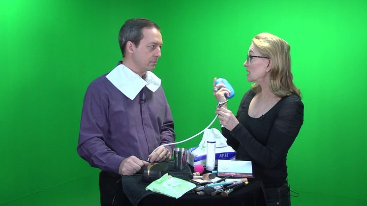 Video Savvy - What to do with your hair (#3 of 6)