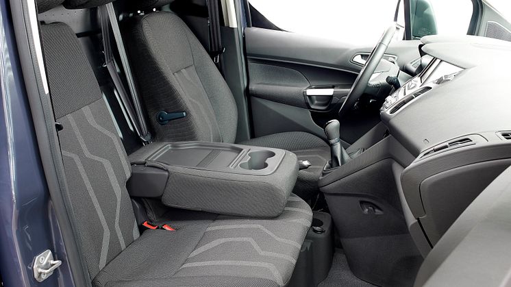 FORD TRANSIT CONNECT - 4