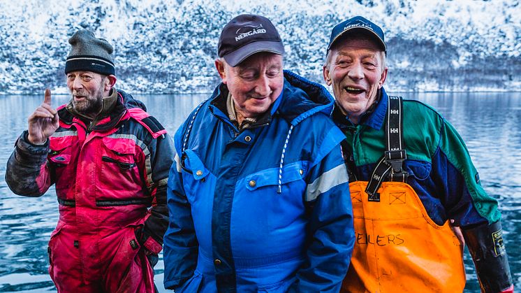 Auch für die Skrei-Fischer keine alltägliche Fahrt. So viele Sterneköche und den Kronprinzen raus auf Meer mitzunehmen - eine große Ehre für sie.