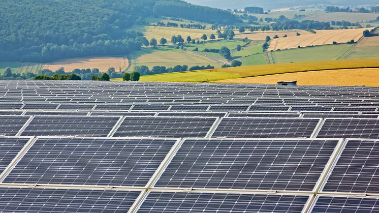 Tag der Erneuerbaren Energien: Weiterhin starkes Wachstum bei Photovoltaikanlagen in Bayern.