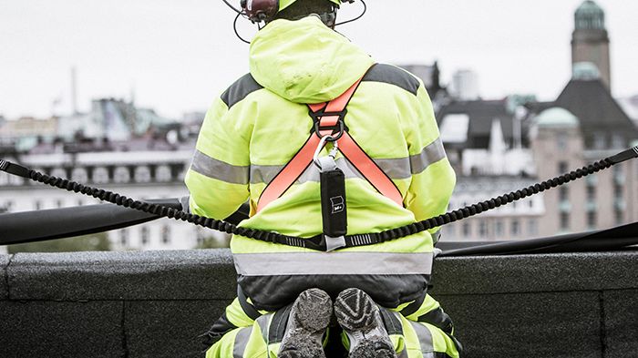 Skulle du hoppa fallskärm utan fallskärmsutrustning?