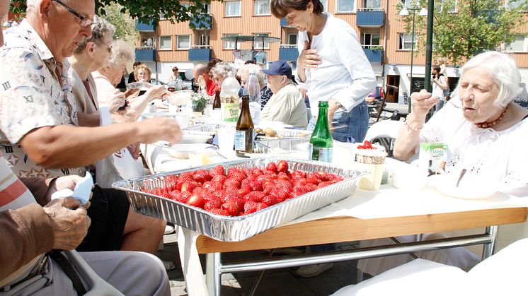 Seved går samman för att ordna midsommarfest