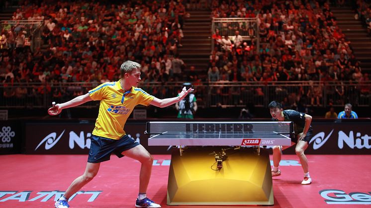 Den 29 april invigs lag-VM i bordtennis i Halmstad. Här syns Sveriges Anton Källberg från VM 2017 i Düsseldorf, Tyskland.