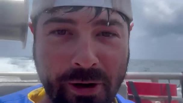 Video_-_on_CG_boat.mov