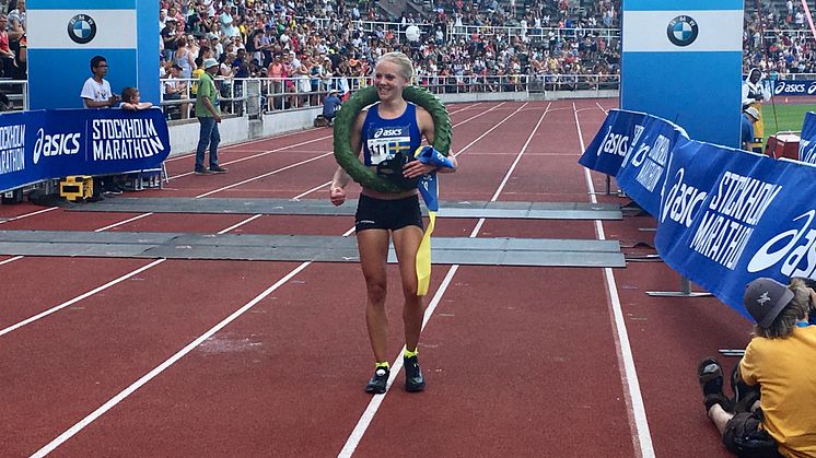 Mikaela Larsson och Lawi Kiptui vann ASICS Stockholm Marathon 2018