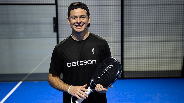 Padelstjärnan Cayetano Rocafort ny ambassadör för Betsson